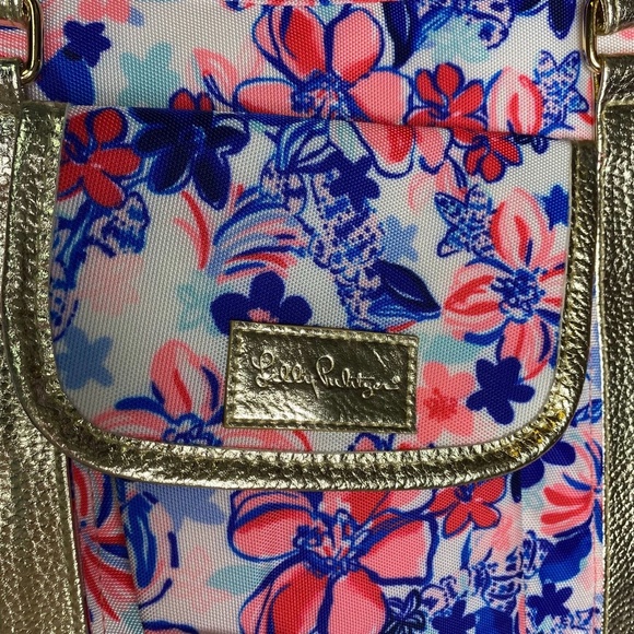 New Lilly Pulitzer GWP Insulated Beach Bag Tote in Party Like a Lobster - Picture 5 of 11